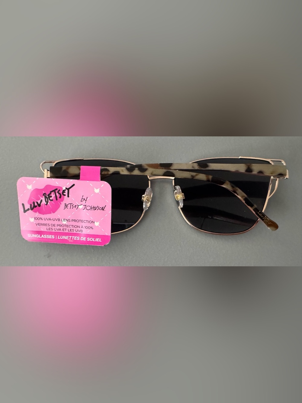 Betsey Johnson cat-eye butterfly shaped Black Lens Sunglasses with leopard print - Picture 2 of 5
